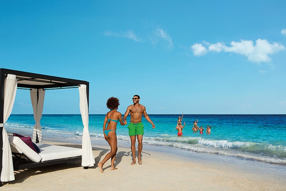 Secrets Riviera Cancún All Preferred - Adults Only - All inclusive — Beach in Puerto Morelos, Quintana Roo
