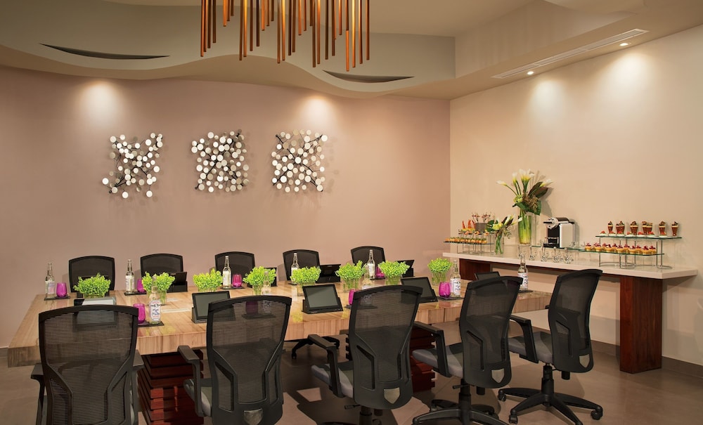 Secrets Riviera Cancún All Preferred - Adults Only - All inclusive — Restaurant & bars in Puerto Morelos, Quintana Roo