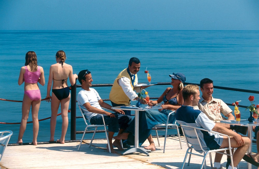Sahara Beach Aquapark — Restaurant & bars in Skanes inc. Monastir, Monastir