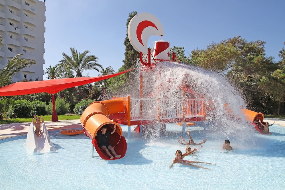 Sahara Beach Aquapark — Swimming pool in Skanes inc. Monastir, Monastir