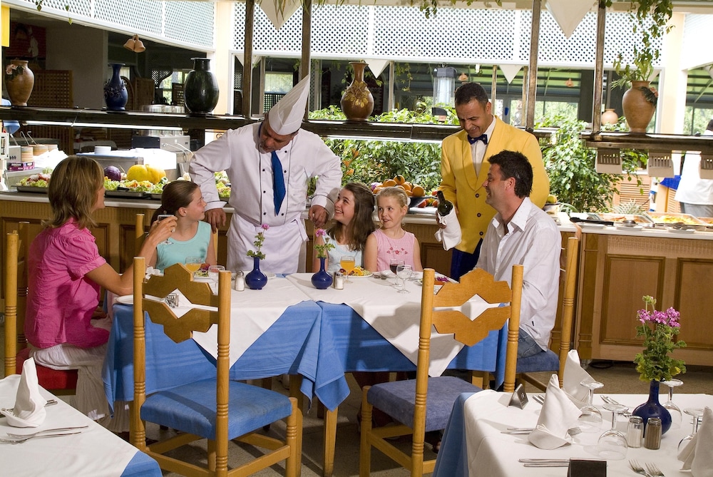 Sahara Beach Aquapark — Restaurant & bars in Skanes inc. Monastir, Monastir