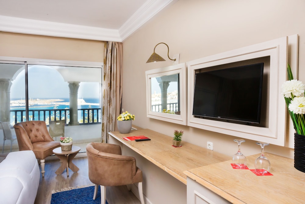 Hotel El Habib — Hotel rooms in Skanes inc. Monastir, Monastir