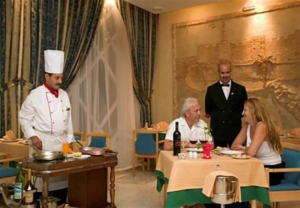 Hotel El Habib — Restaurant & bars in Skanes inc. Monastir, Monastir