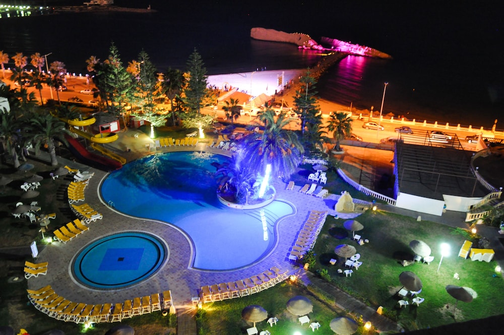 Hotel El Habib — Swimming pool in Skanes inc. Monastir, Monastir