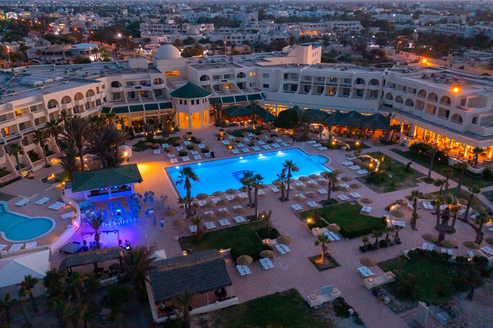 Vincci Dar Midoun — Swimming pool in Midoun, Medenine
