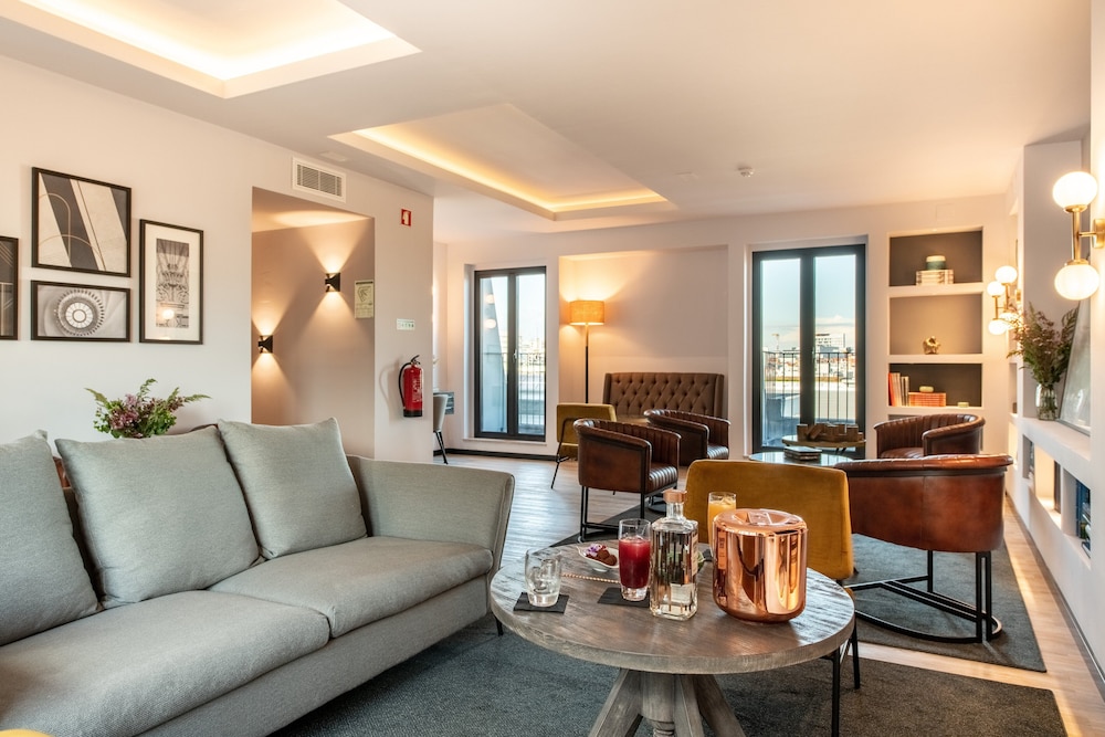 Pestana Lisboa Vintage City Center Suites — Restaurant & bars in Lisbon, Lisboa