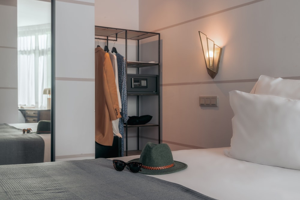 Pestana Lisboa Vintage City Center Suites — Hotel rooms in Lisbon, Lisboa