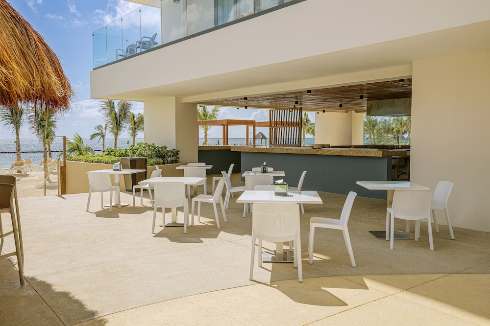 Sensira Resort & Spa Riviera Maya – All Inclusive — Restaurant & bars in Puerto Morelos, Quintana Roo