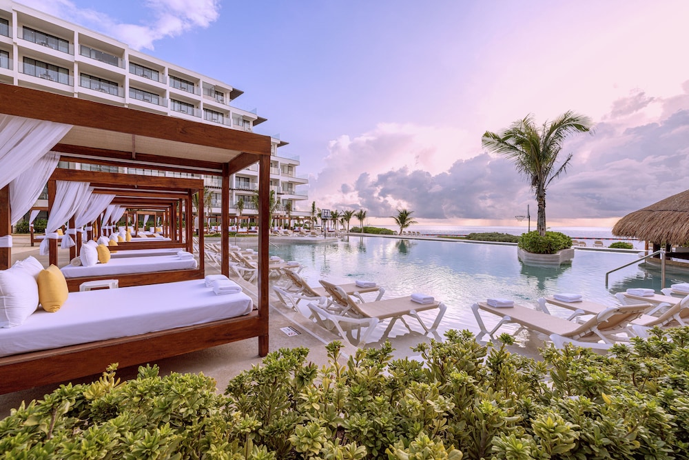Sensira Resort & Spa Riviera Maya – All Inclusive — Swimming pool in Puerto Morelos, Quintana Roo