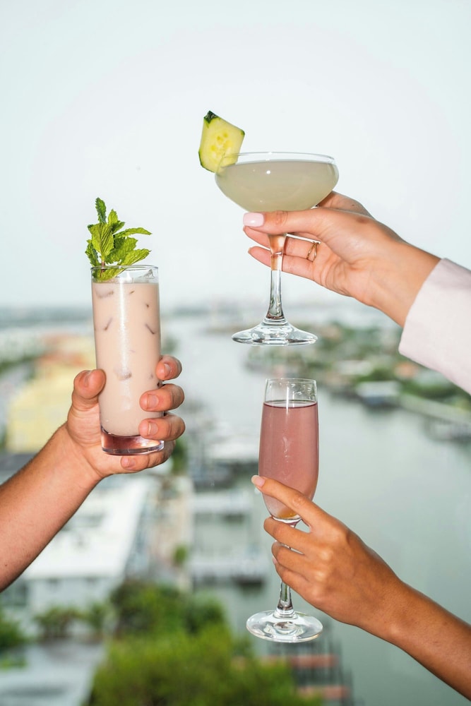 AC Hotel by Marriott Clearwater Beach — Restaurant & bars in Clearwater, Florida