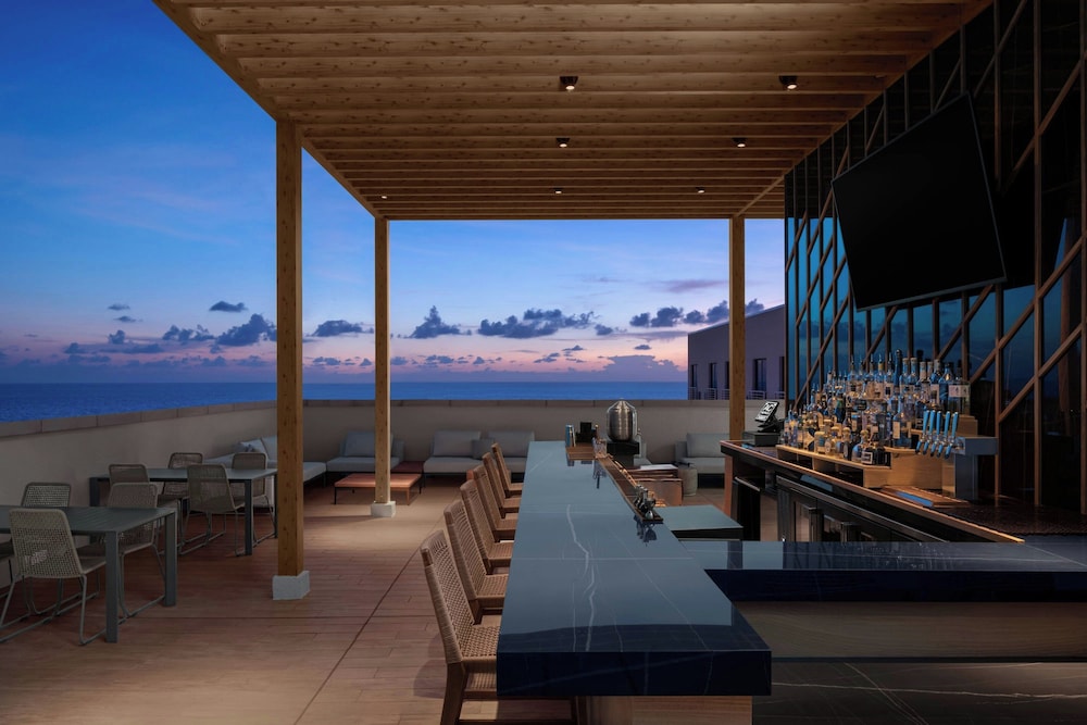 AC Hotel by Marriott Clearwater Beach — Restaurant & bars in Clearwater, Florida