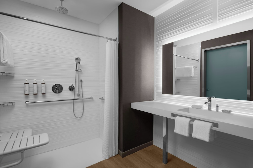 AC Hotel by Marriott Clearwater Beach — Hotel rooms in Clearwater, Florida