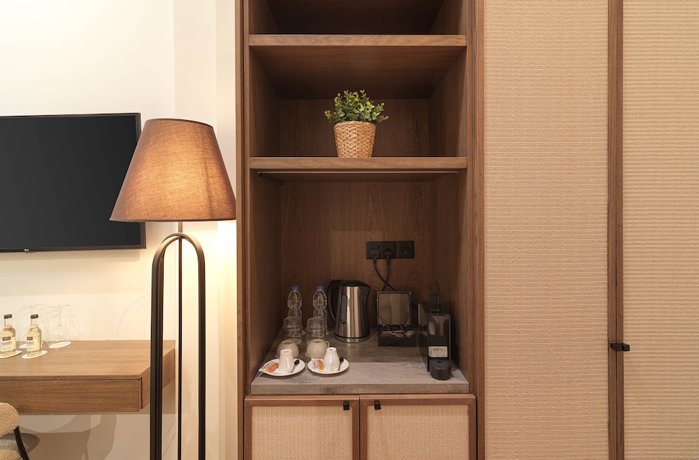 Leonardo Boutique Hotel Larnaca — Hotel rooms in Larnaca, Larnaca Region