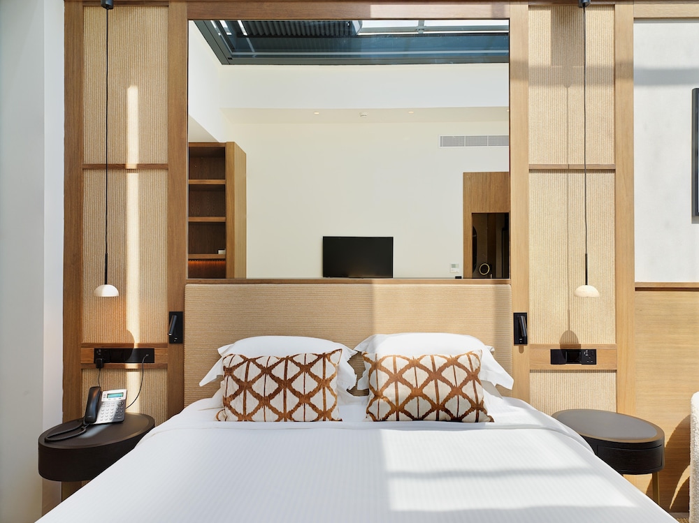 Leonardo Boutique Hotel Larnaca — Hotel rooms in Larnaca, Larnaca Region