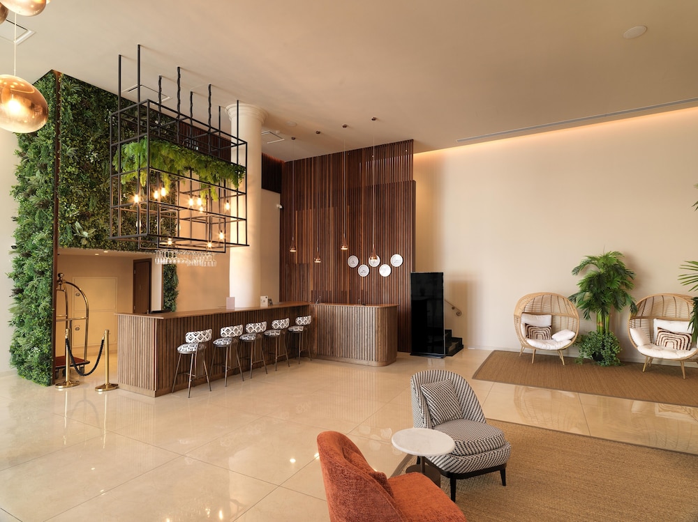 Leonardo Boutique Hotel Larnaca — Restaurant & bars in Larnaca, Larnaca Region
