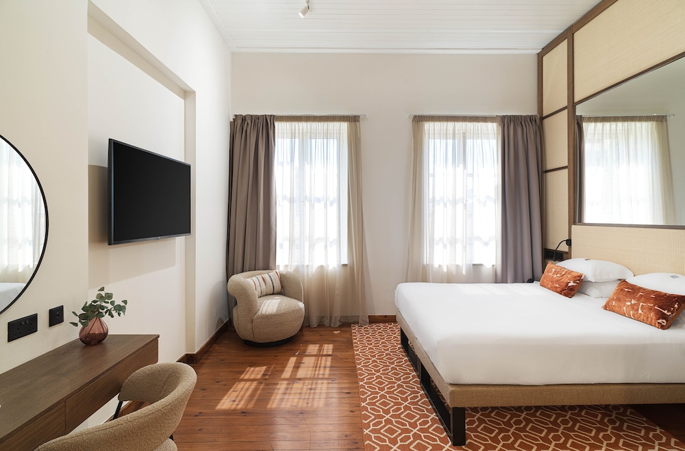 Leonardo Boutique Hotel Larnaca — Hotel rooms in Larnaca, Larnaca Region