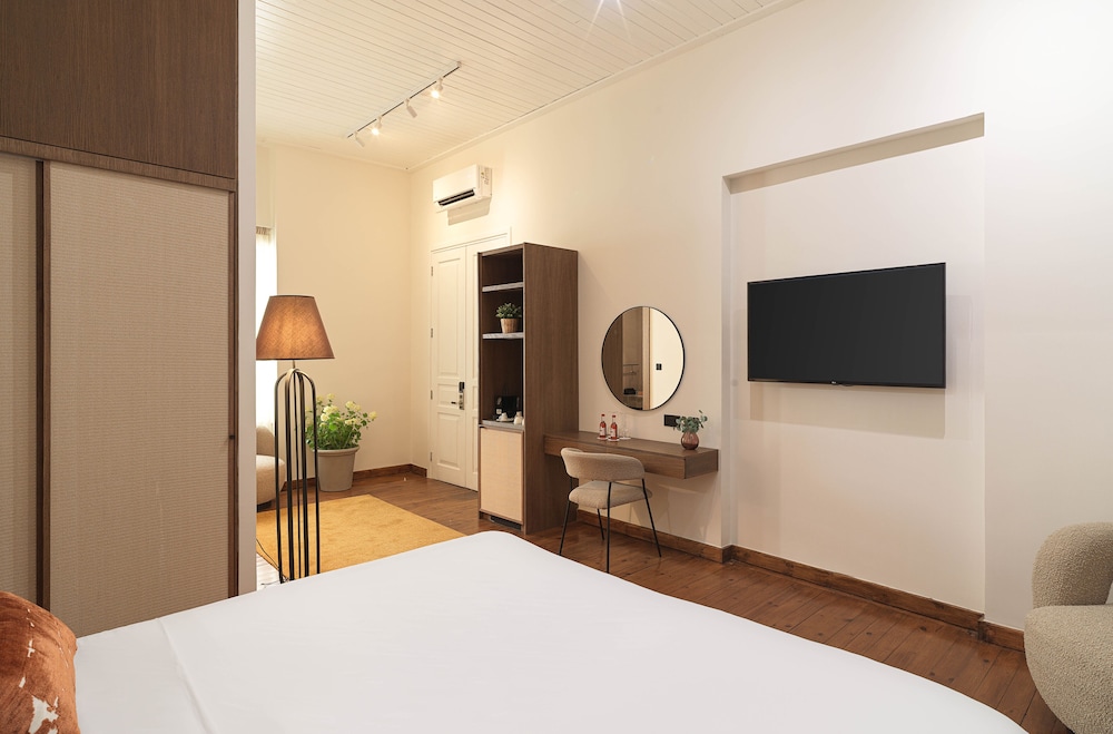 Leonardo Boutique Hotel Larnaca — Hotel rooms in Larnaca, Larnaca Region