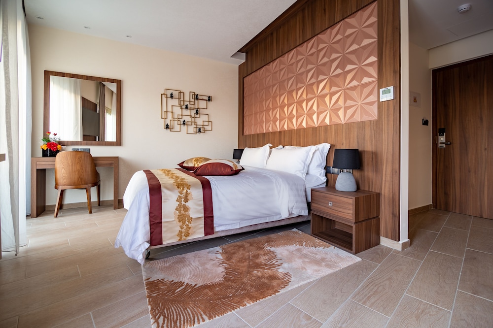 Leonardo Boutique Hotel Larnaca — Hotel rooms in Larnaca, Larnaca Region