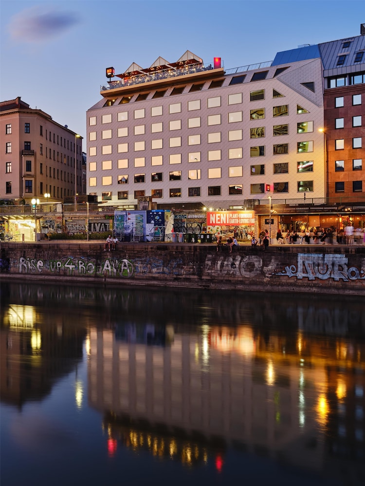 Radisson RED Hotel, Vienna - zdjęcie 2