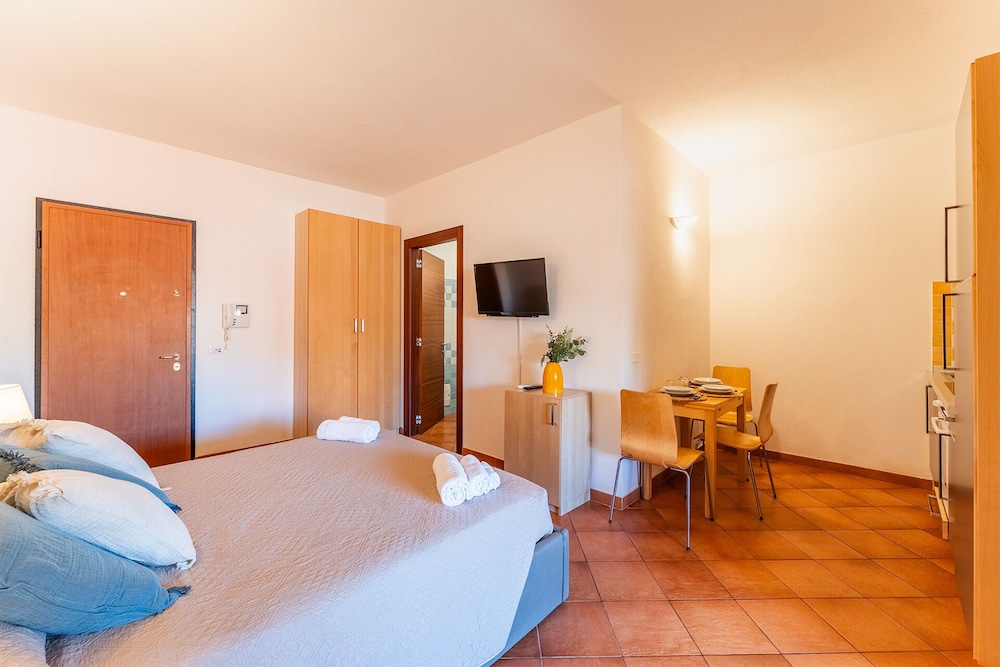 Residence Cristal Blu — Hotel rooms in Capo Testa, Sardinia