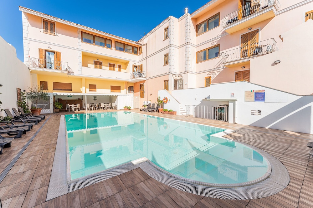 Residence Cristal Blu — Main photo in Capo Testa, Sardinia