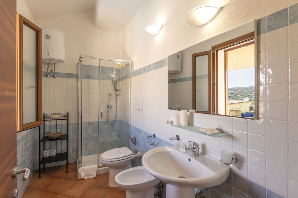 Residence Cristal Blu — Hotel rooms in Capo Testa, Sardinia