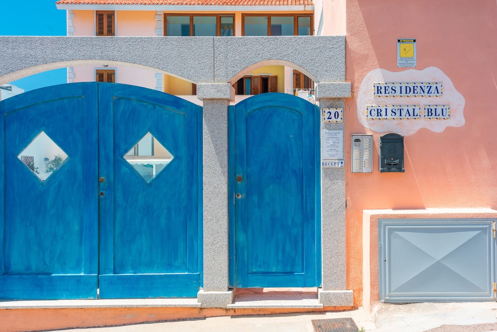 Residence Cristal Blu — Hotel building in Capo Testa, Sardinia