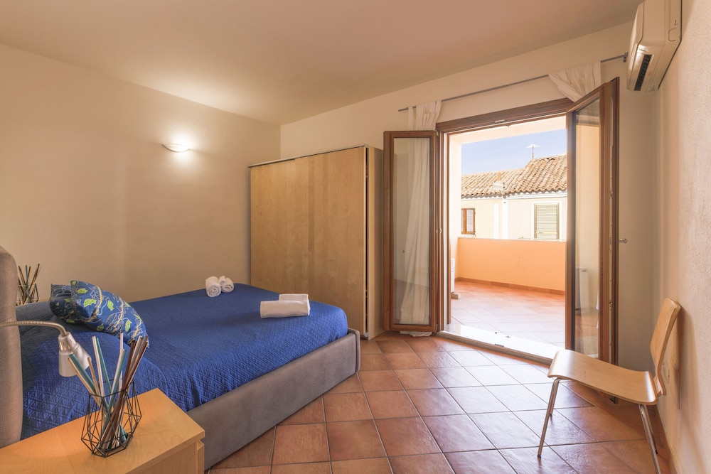 Residence Cristal Blu — Hotel rooms in Capo Testa, Sardinia