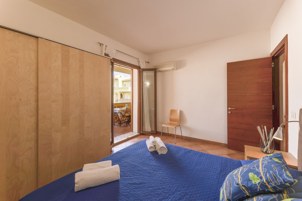 Residence Cristal Blu — Hotel rooms in Capo Testa, Sardinia