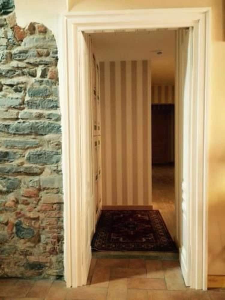 Hotel Borgo Antico — Hotel building in Como, Lombardy