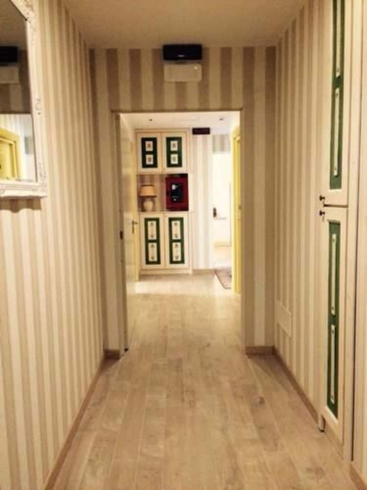 Hotel Borgo Antico — Hotel rooms in Como, Lombardy