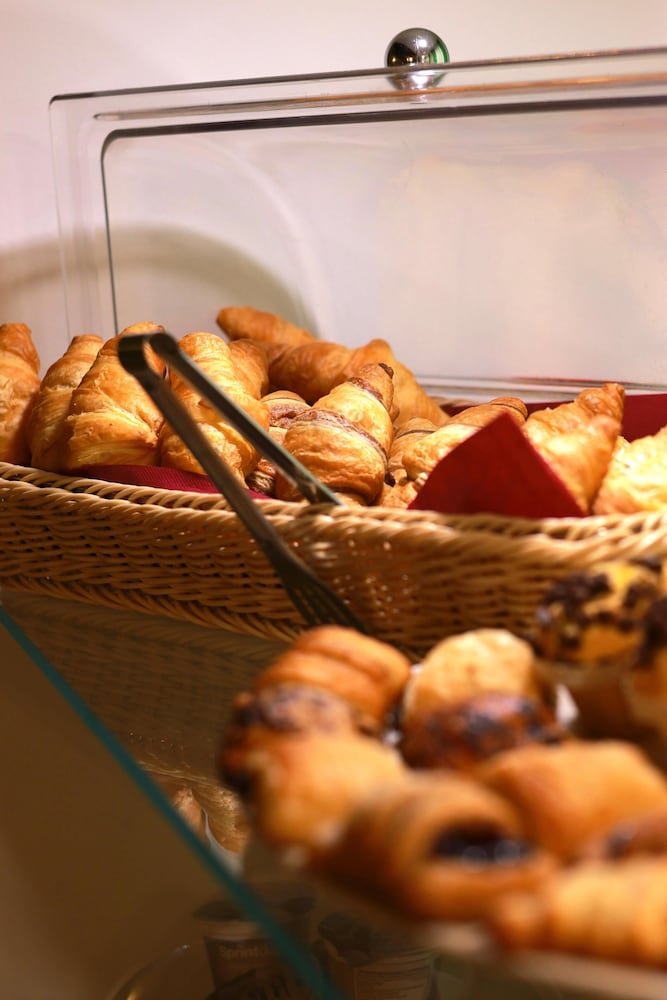 Hotel Borgo Antico — Restaurant & bars in Como, Lombardy