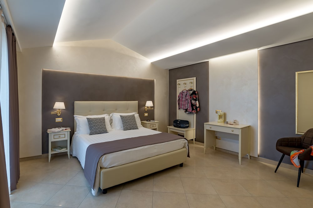 Vittorio Emanuele Boutique Hotel — Hotel rooms in Sciacca, Sicily