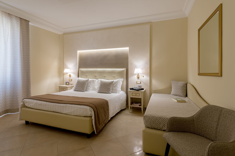 Vittorio Emanuele Boutique Hotel — Hotel rooms in Sciacca, Sicily