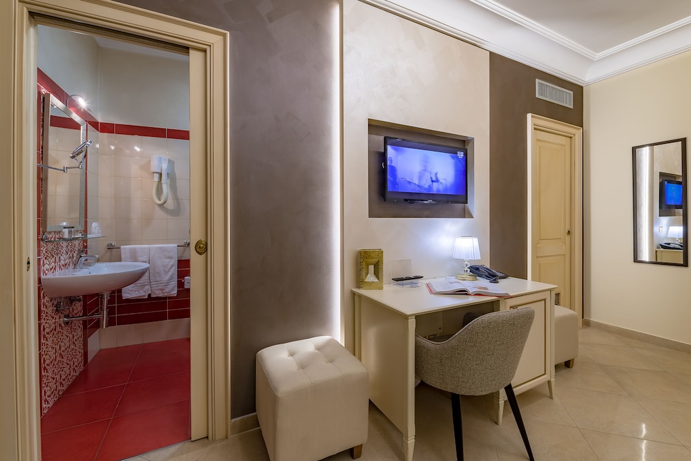 Vittorio Emanuele Boutique Hotel — Hotel rooms in Sciacca, Sicily