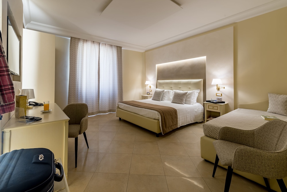Vittorio Emanuele Boutique Hotel — Hotel rooms in Sciacca, Sicily