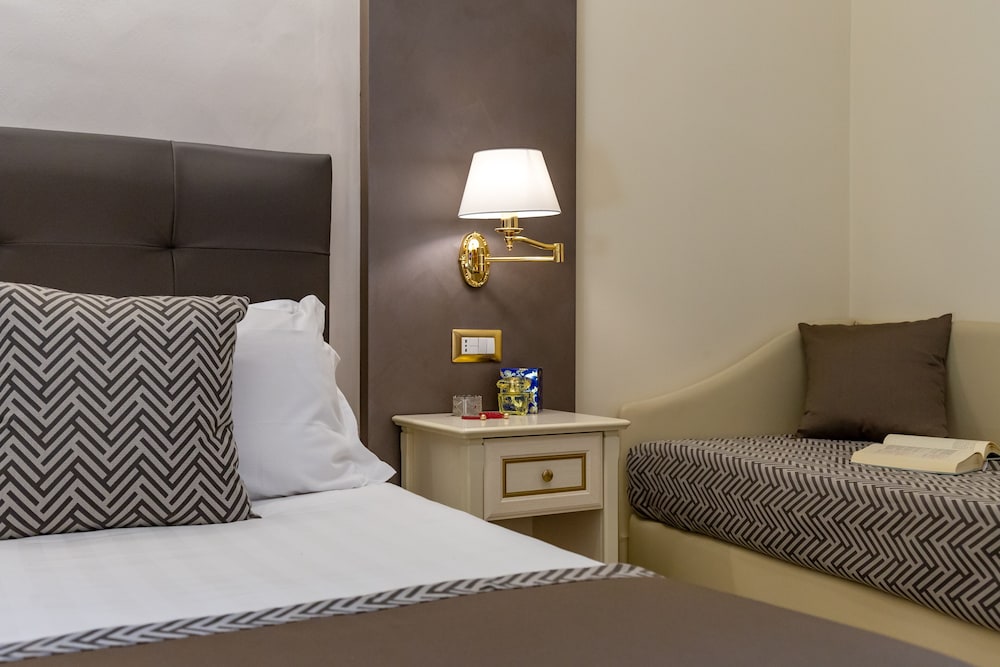 Vittorio Emanuele Boutique Hotel — Hotel rooms in Sciacca, Sicily