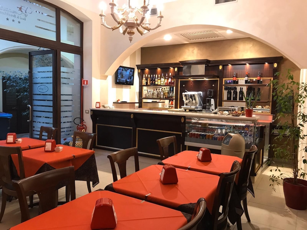 Vittorio Emanuele Boutique Hotel — Restaurant & bars in Sciacca, Sicily