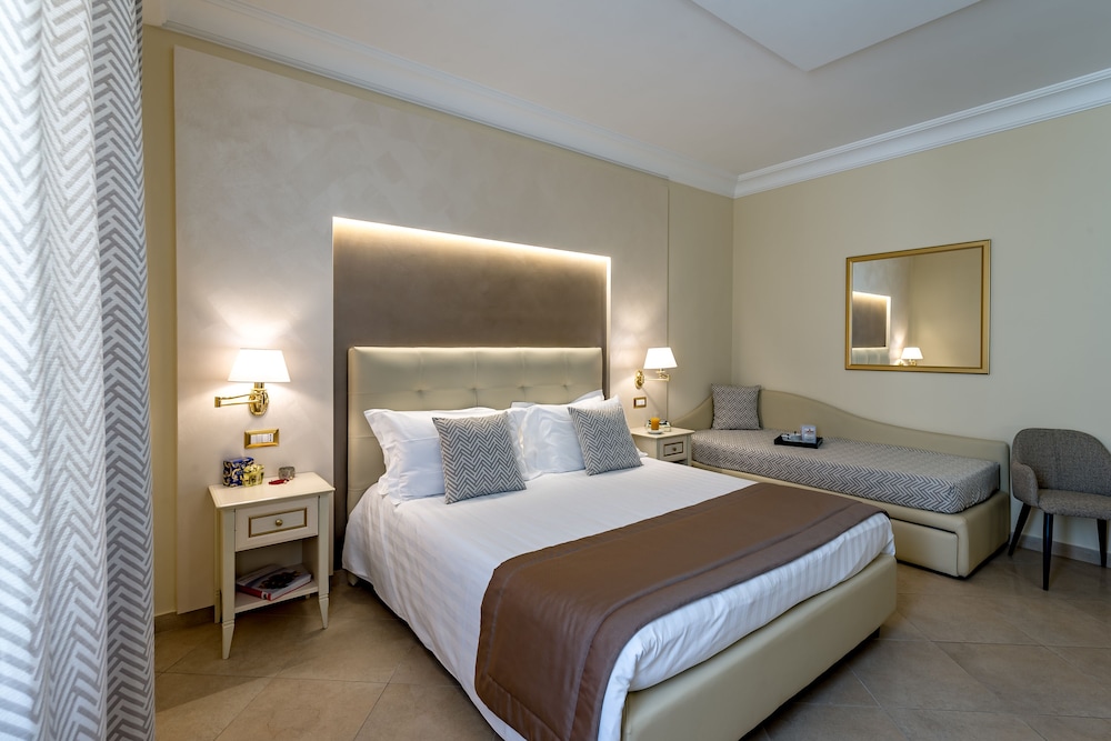 Vittorio Emanuele Boutique Hotel — Hotel rooms in Sciacca, Sicily