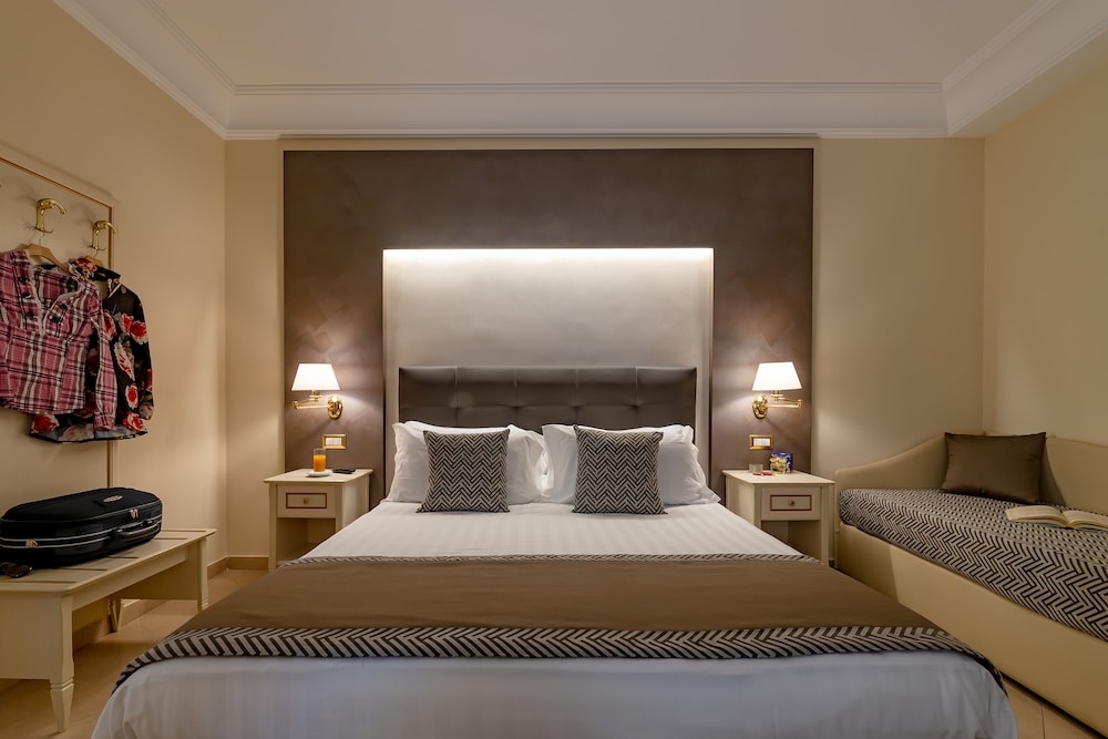 Vittorio Emanuele Boutique Hotel — Hotel rooms in Sciacca, Sicily