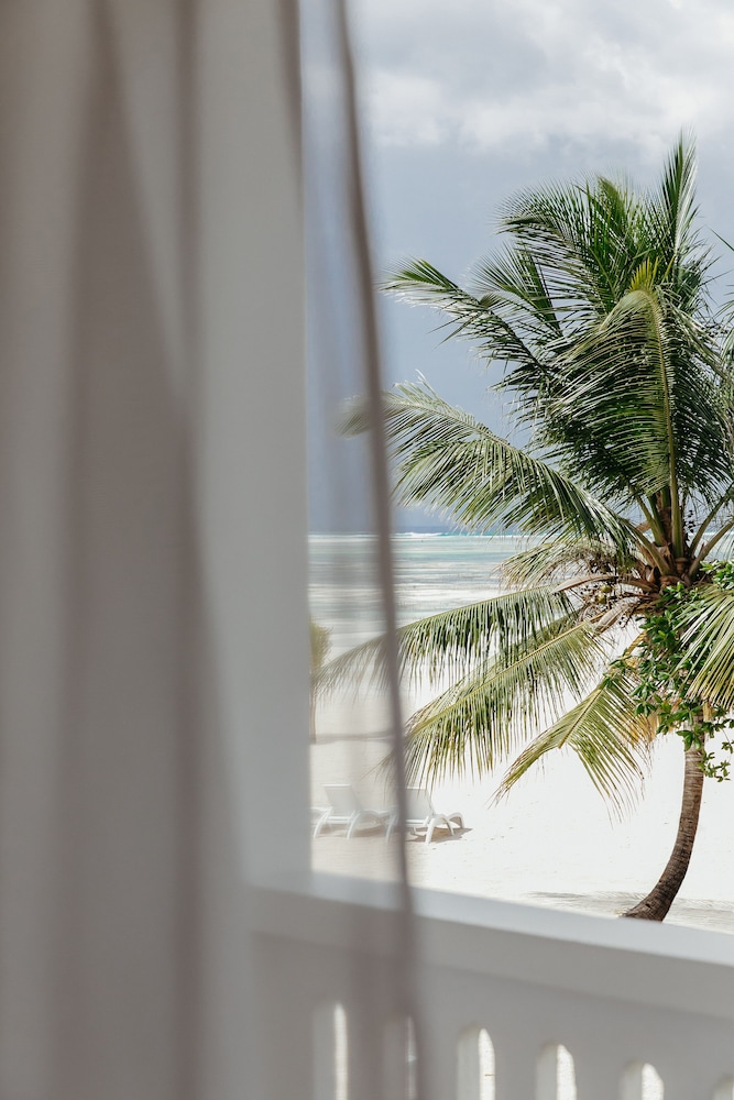 LUX Marijani Zanzibar — Hotel rooms in Pwani Mchangani, Zanzibar North