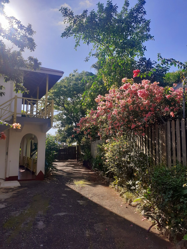 LTU Garden — Hotel building in Negril