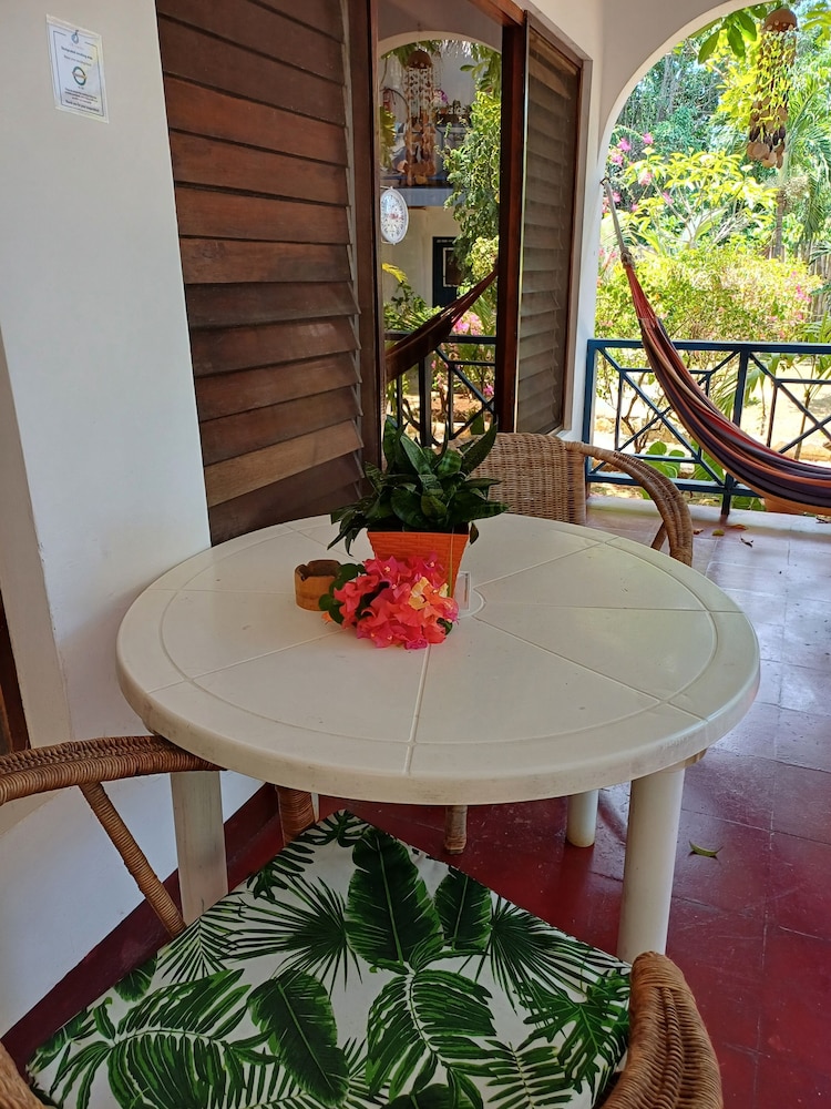 LTU Garden — Hotel building in Negril