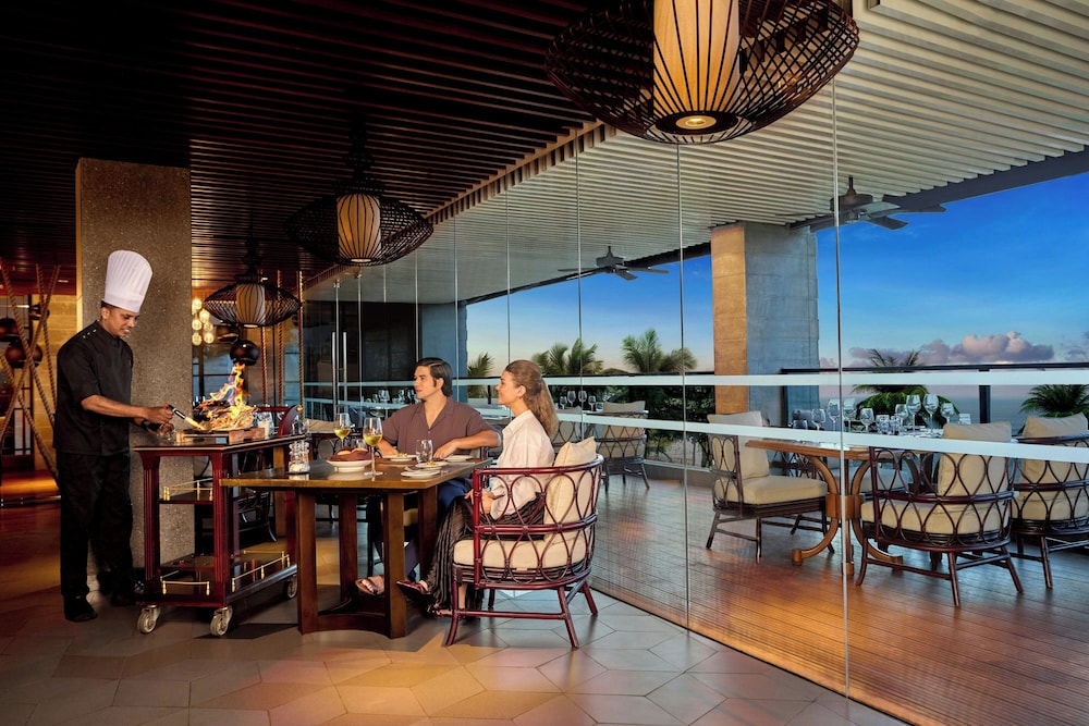 Weligama Bay Marriott Resort & Spa — Restaurant & bars in Weligama