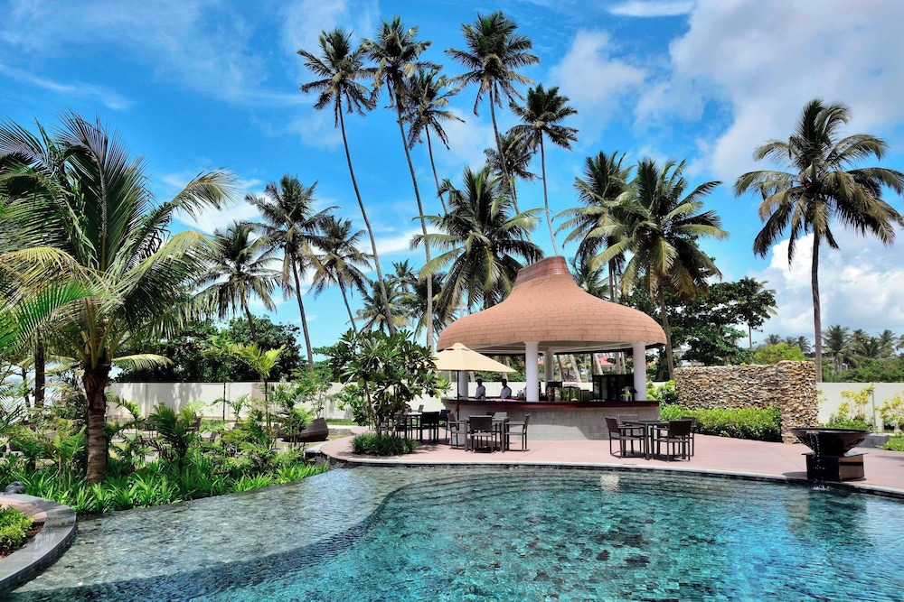 Weligama Bay Marriott Resort & Spa — Restaurant & bars in Weligama