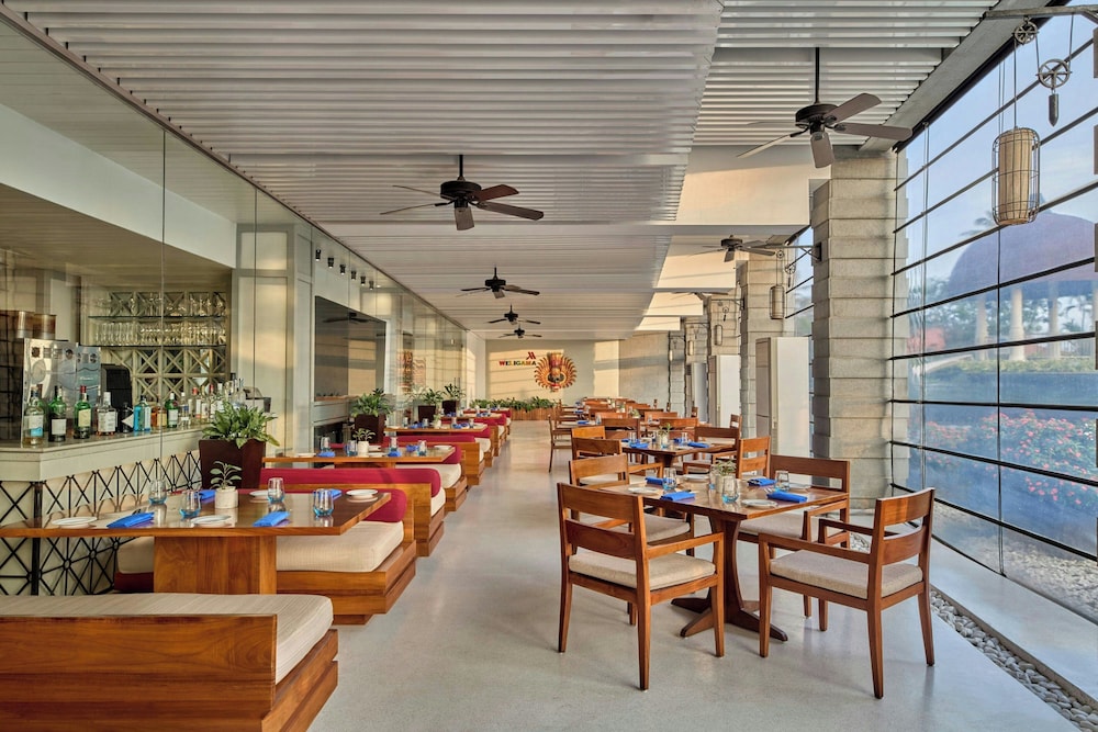 Weligama Bay Marriott Resort & Spa — Restaurant & bars in Weligama