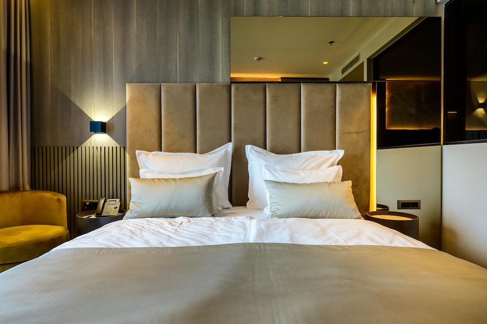 Marinus Beach Hotel — Hotel rooms in Marina, Split-Dalmatia
