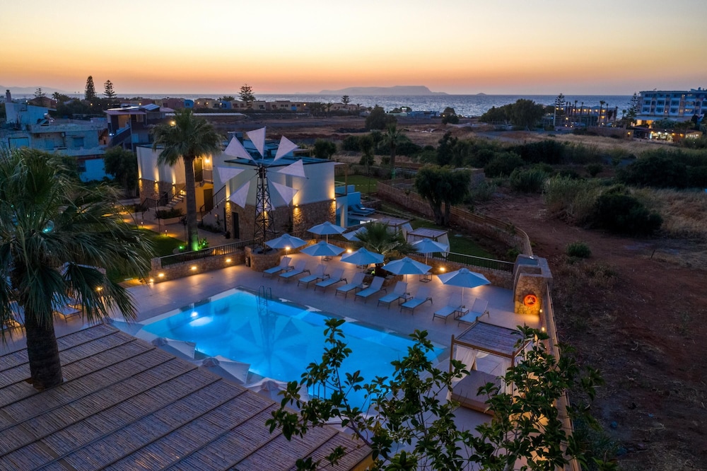 Aloe Boutique Hotel — Swimming pool in Hersonissos