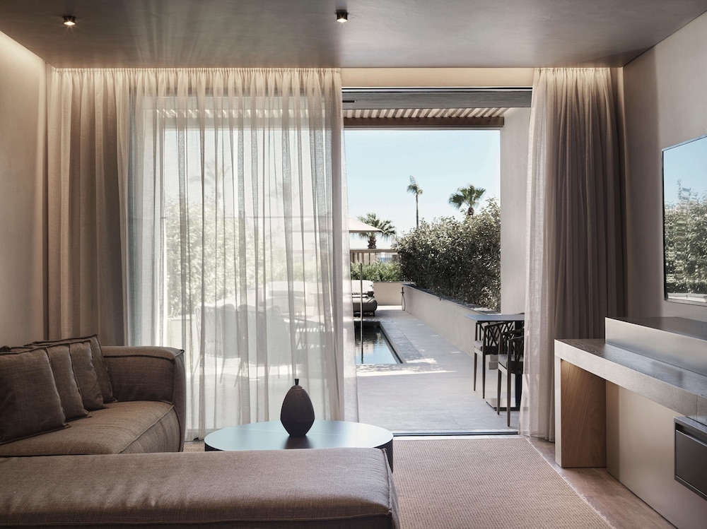Ammades All Suites Beach Hotel & Spa - Adults Only — Hotel rooms in Faliraki, South Aegean