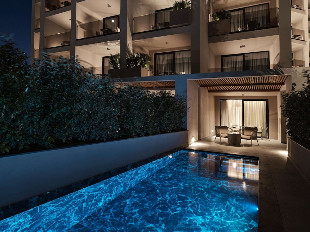 Ammades All Suites Beach Hotel & Spa - Adults Only — Swimming pool in Faliraki, South Aegean